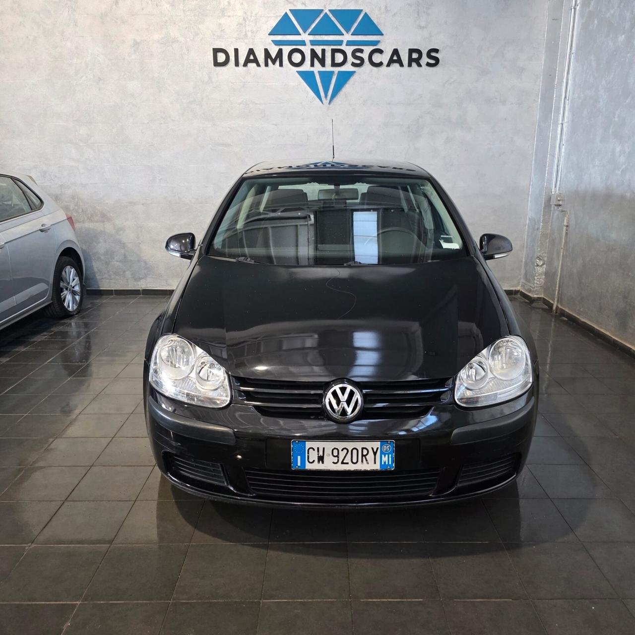 Volkswagen Golf 1.6 BENZINA NEOPATENTATI