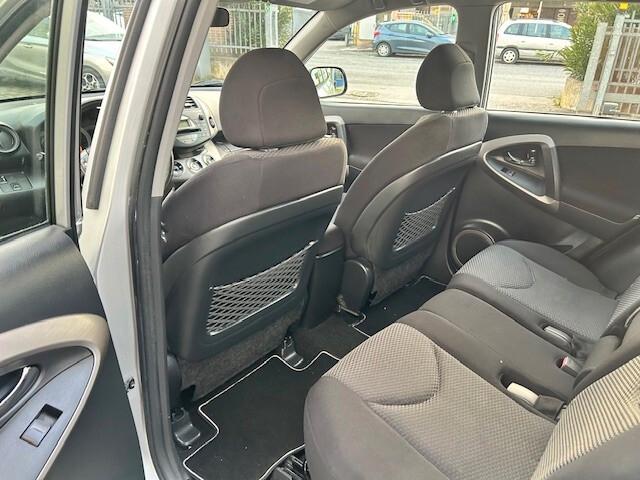 Toyota RAV 4 RAV4 2.2 D-4D 136 CV DPF Sol