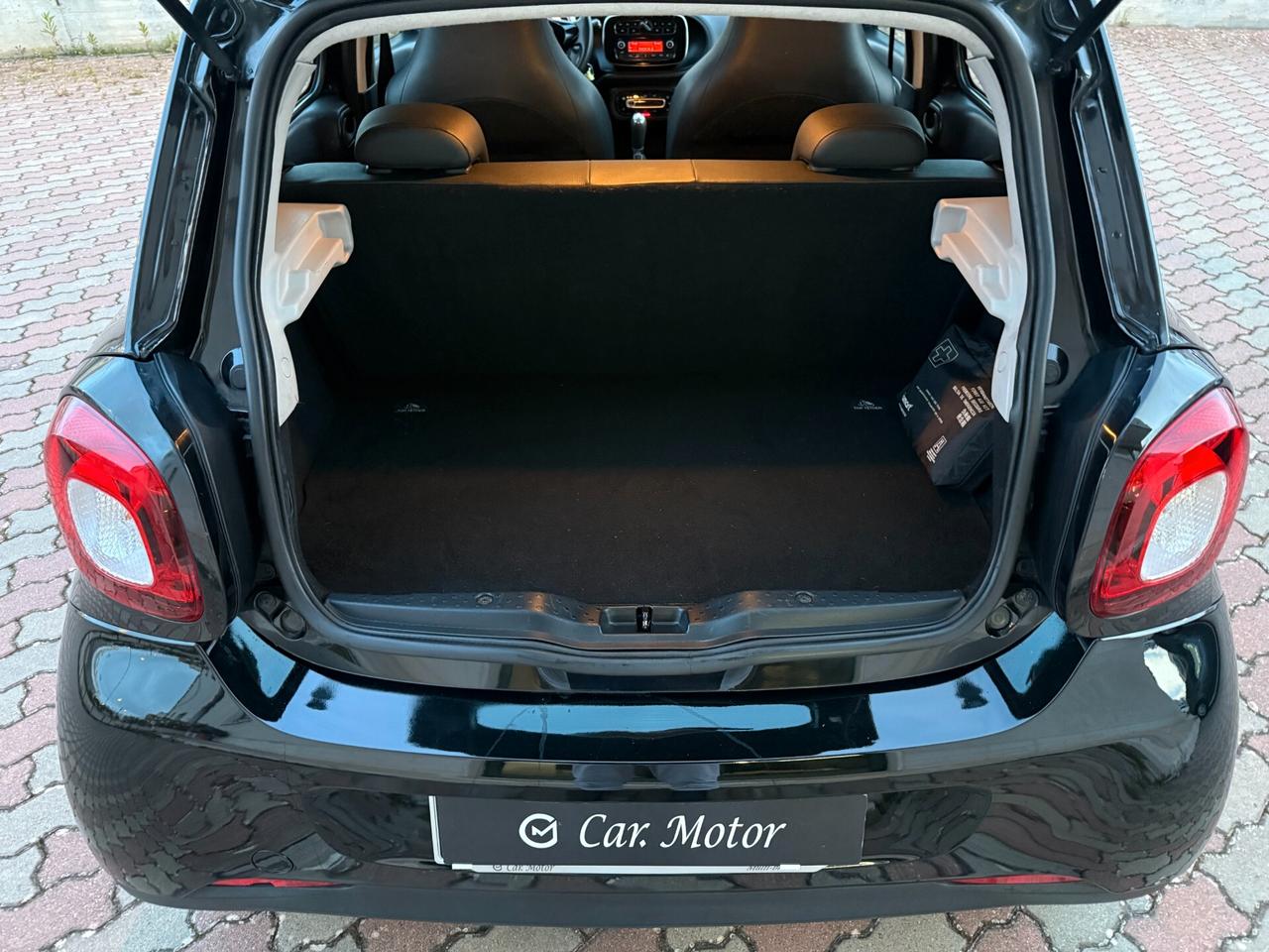 Smart ForFour 70 1.0 Prime Pelle Bluetooth