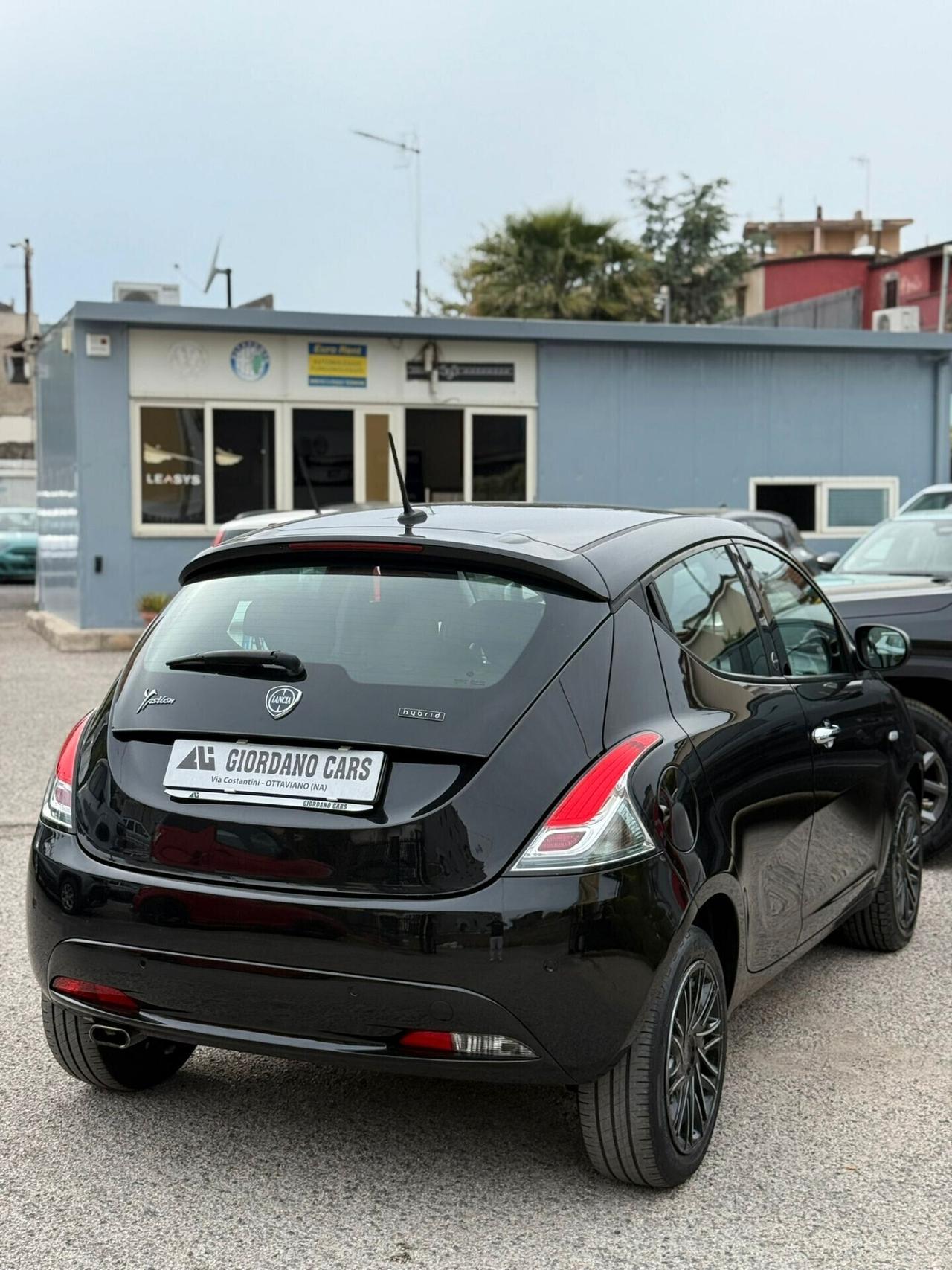 Lancia Ypsilon 1.0 FireFly 5 porte S&S Hybrid Ecochic Gold