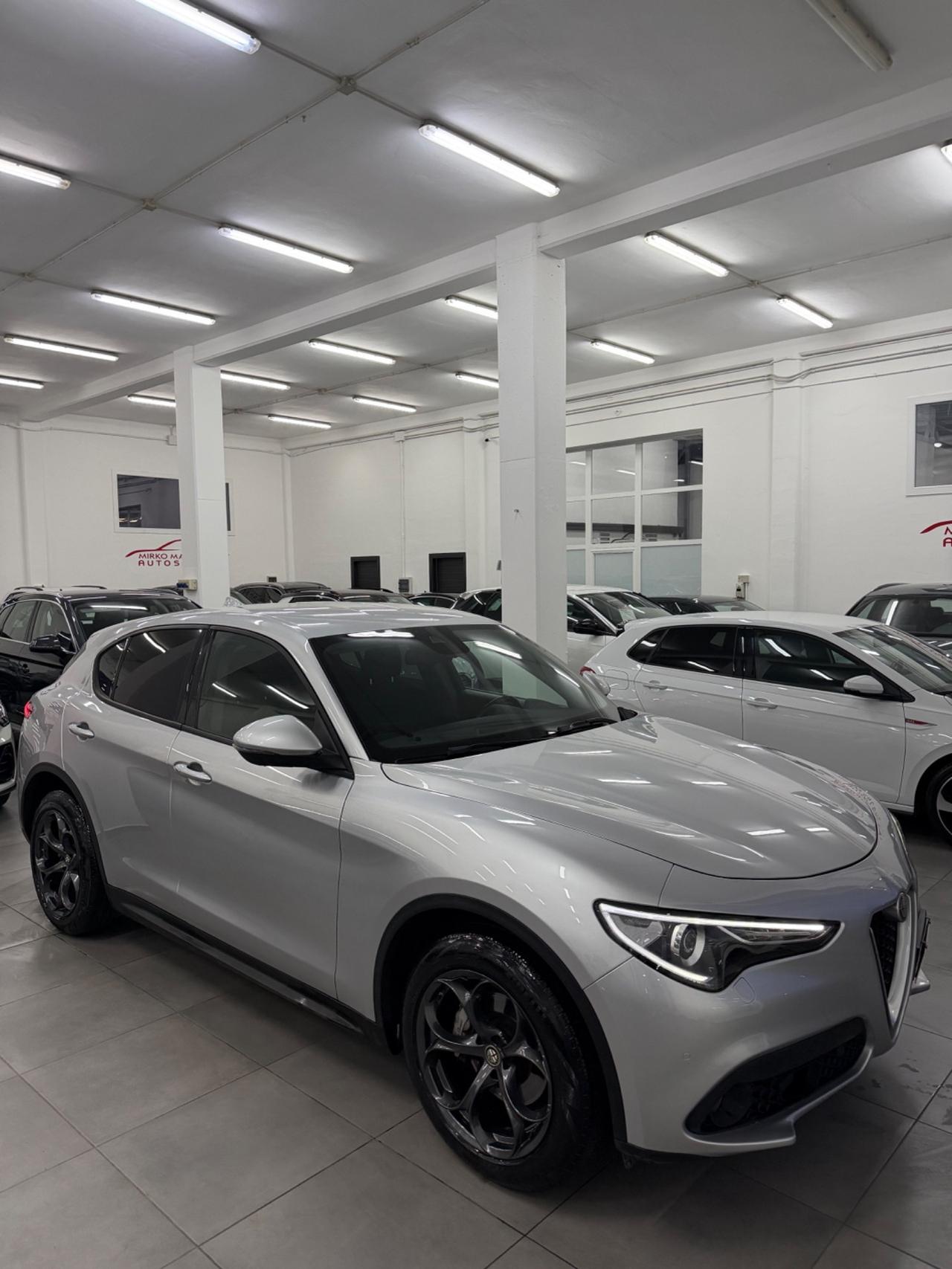 Alfa Romeo Stelvio 2.2 160 CV AT8 RWD FINANZIABILE