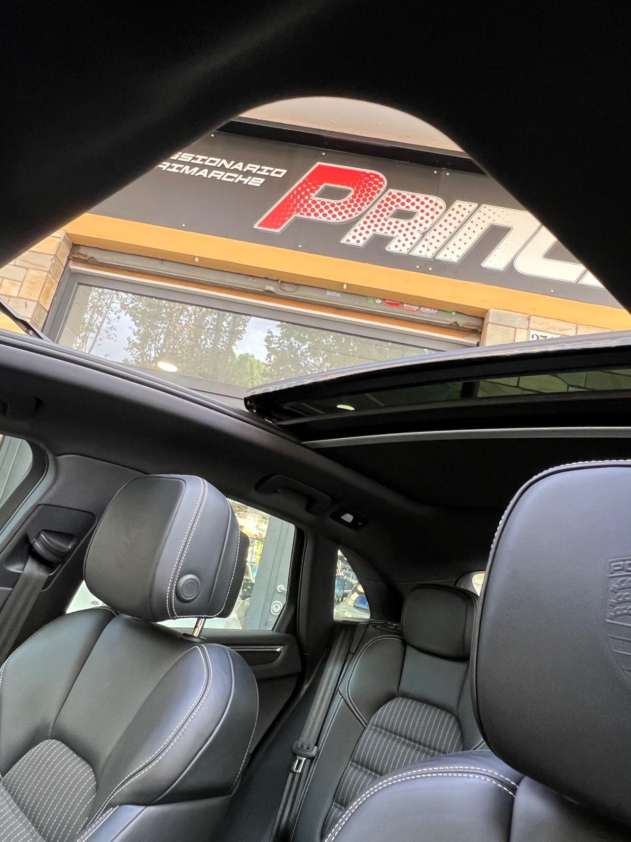 Porsche Macan 2.0 T TETTO SPORT CHRONO