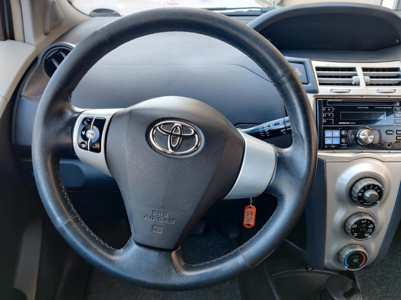 Toyota Yaris 1.4 Diesel Automatica