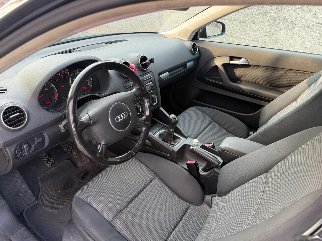 AUDI A3 SPORT-BACK 1.6 BENZINA EURO4 CLIMA FUNZIONATE
