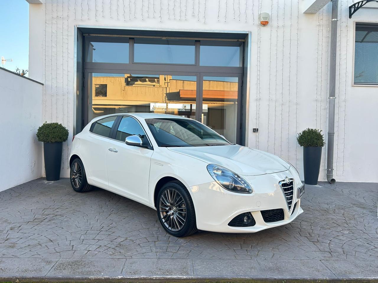 Alfa Giulietta 1.6 MJ 77Kw DISTINCTIVE Km123.-2013