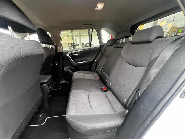 TOYOTA RAV 4 MY23 RAV4 2.5 HV (218CV) E-CVT 2WD Active