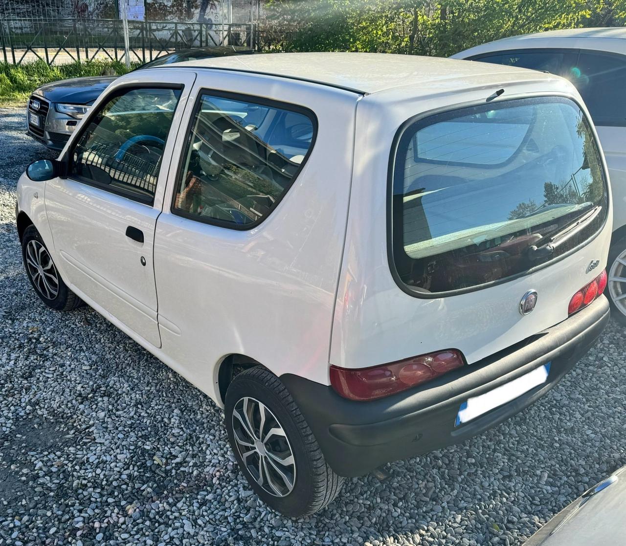 Fiat 600 1.1 benzina euro 4 adatta a neopatentati 50.000 km