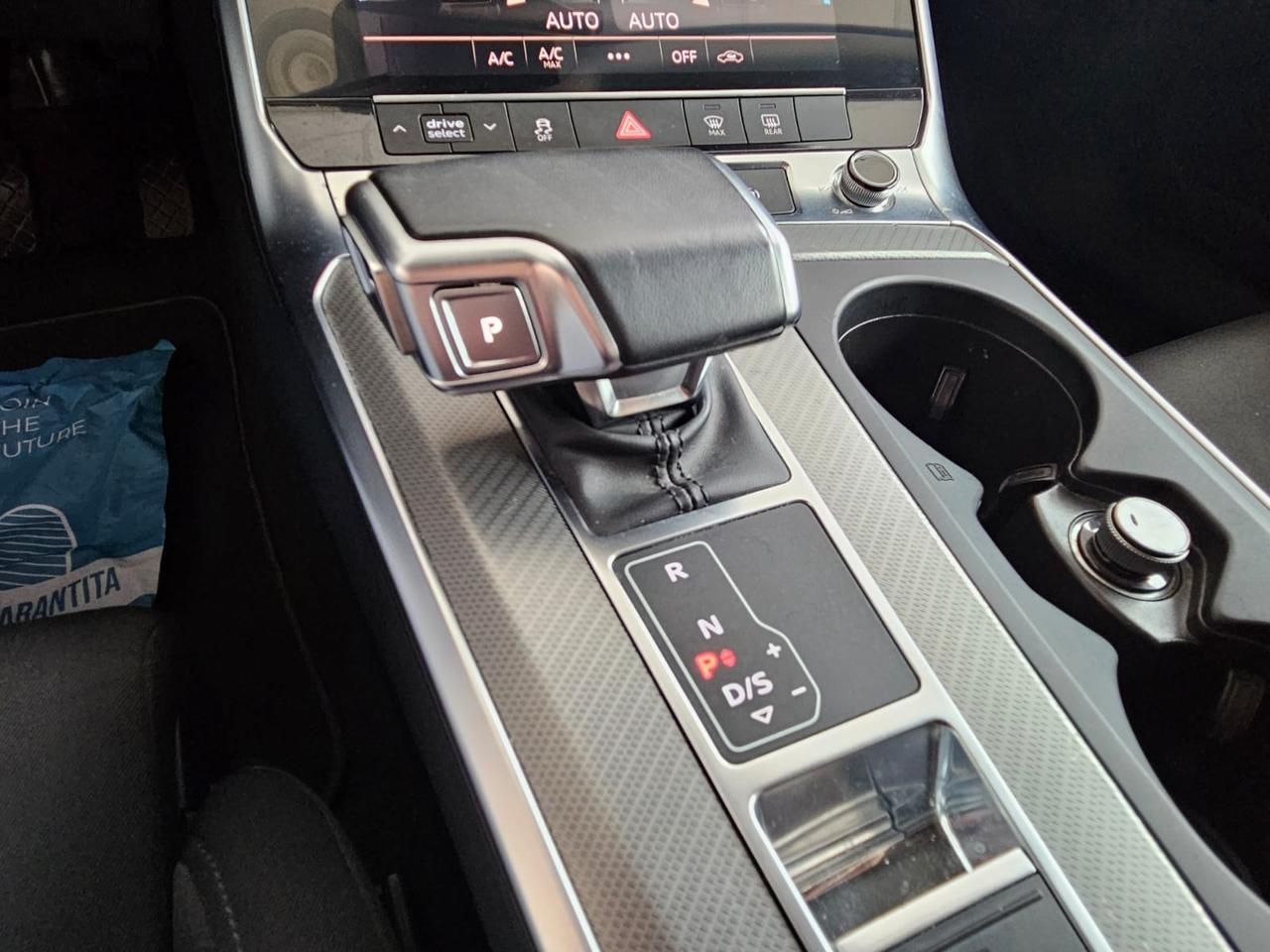 Audi A6 Avant 40 2.0 TDI quattro ultra S tronic S Line