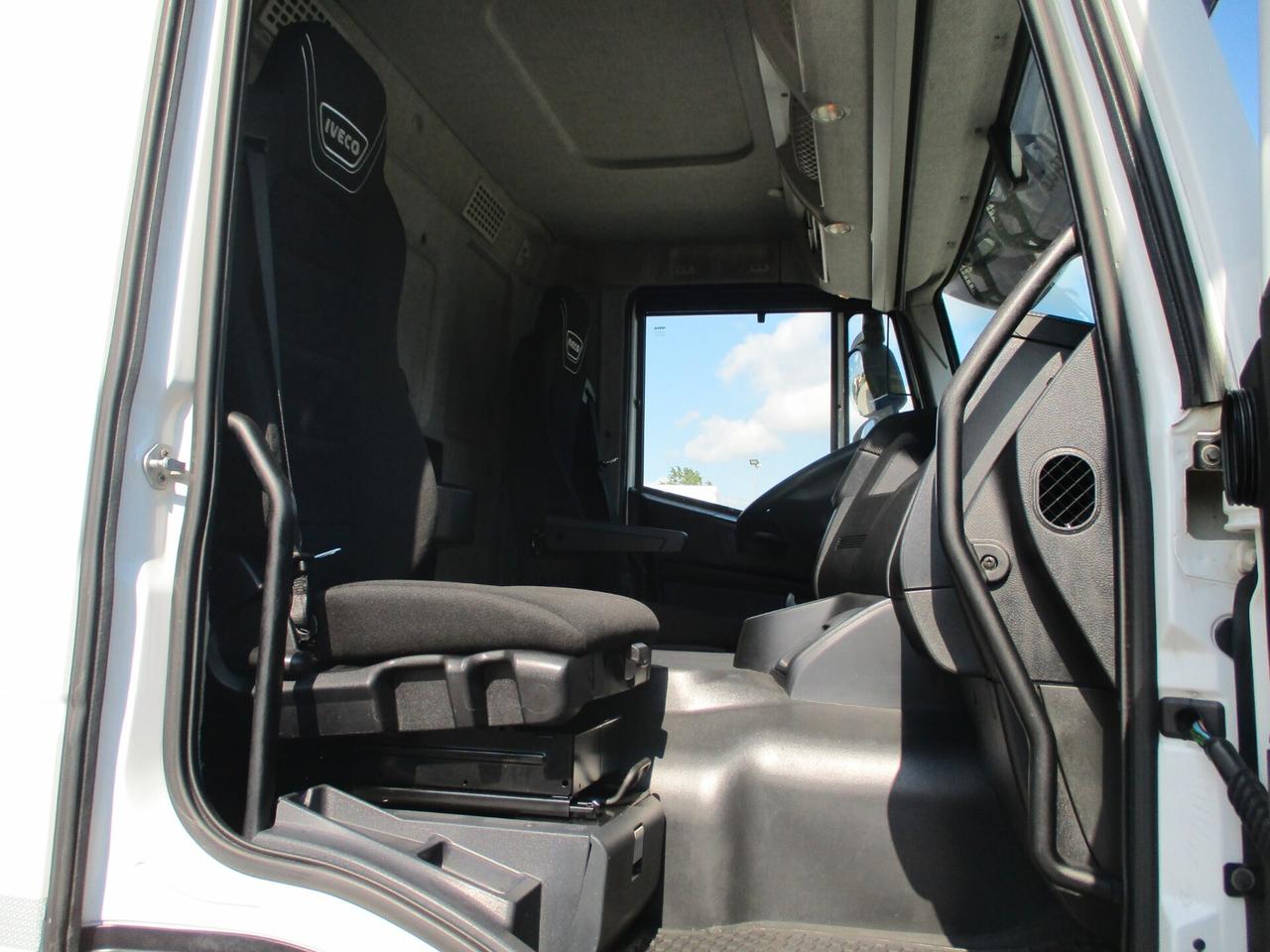 Iveco STRALIS 360 E6 CELLA FRIGO 9.60M+PEDANA FRC 03/26
