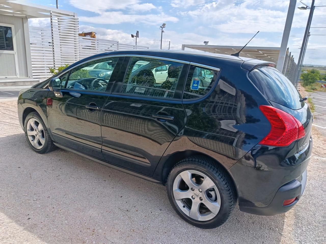 Peugeot 3008 1.6 e-HDi 115CV cambio robotizzato S.&S. Business