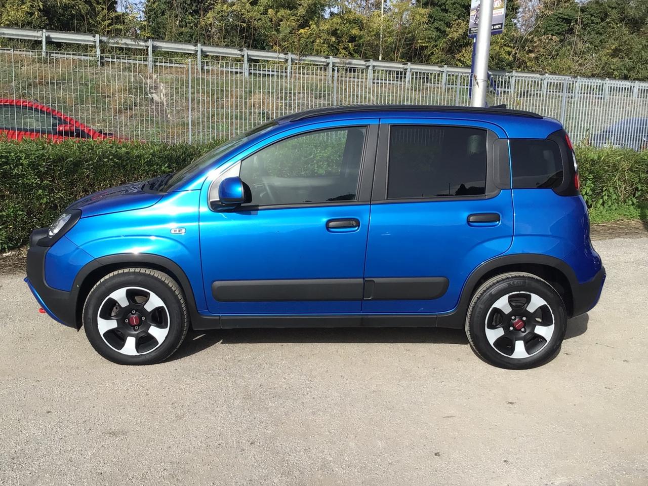 Fiat Panda Cross 1.0 70Cv firefly hybrid 5 Posti