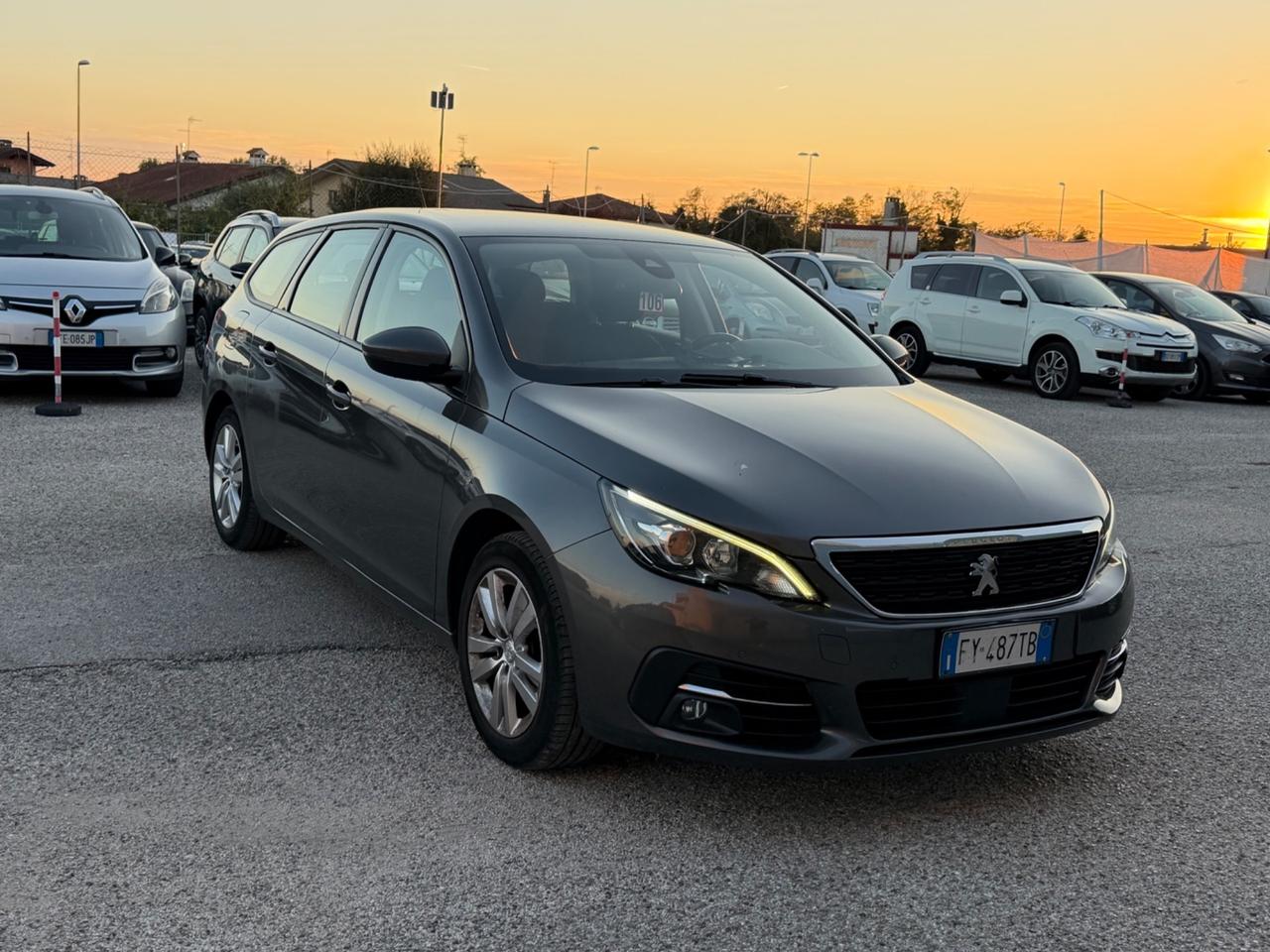 Peugeot 308