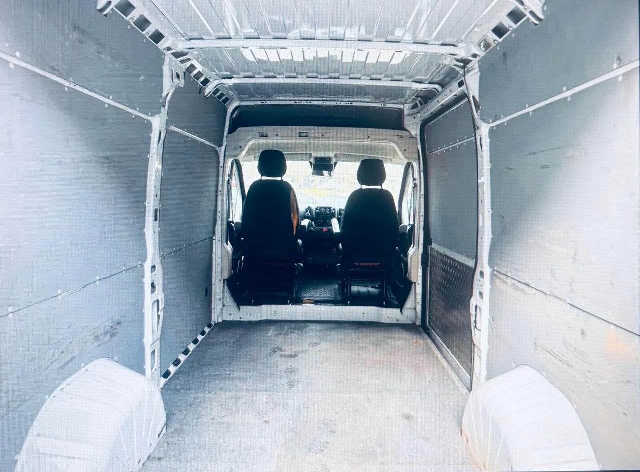 Fiat Ducato 35 2.3Mjt 180cv A partire da 9.000€ IVATI