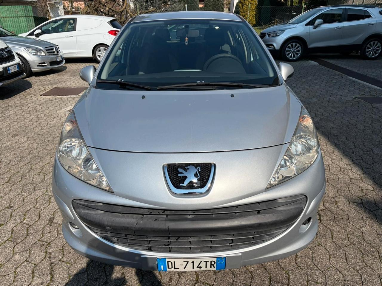 Peugeot 207 1.4 8V 75CV 5p. X Line