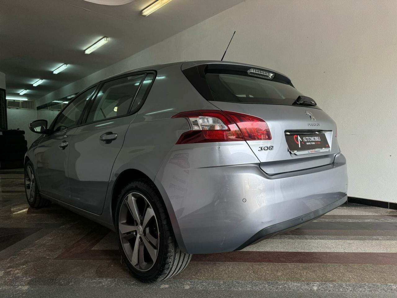 Peugeot 308 1.6 e-HDi 115 CV Stop&Start Business
