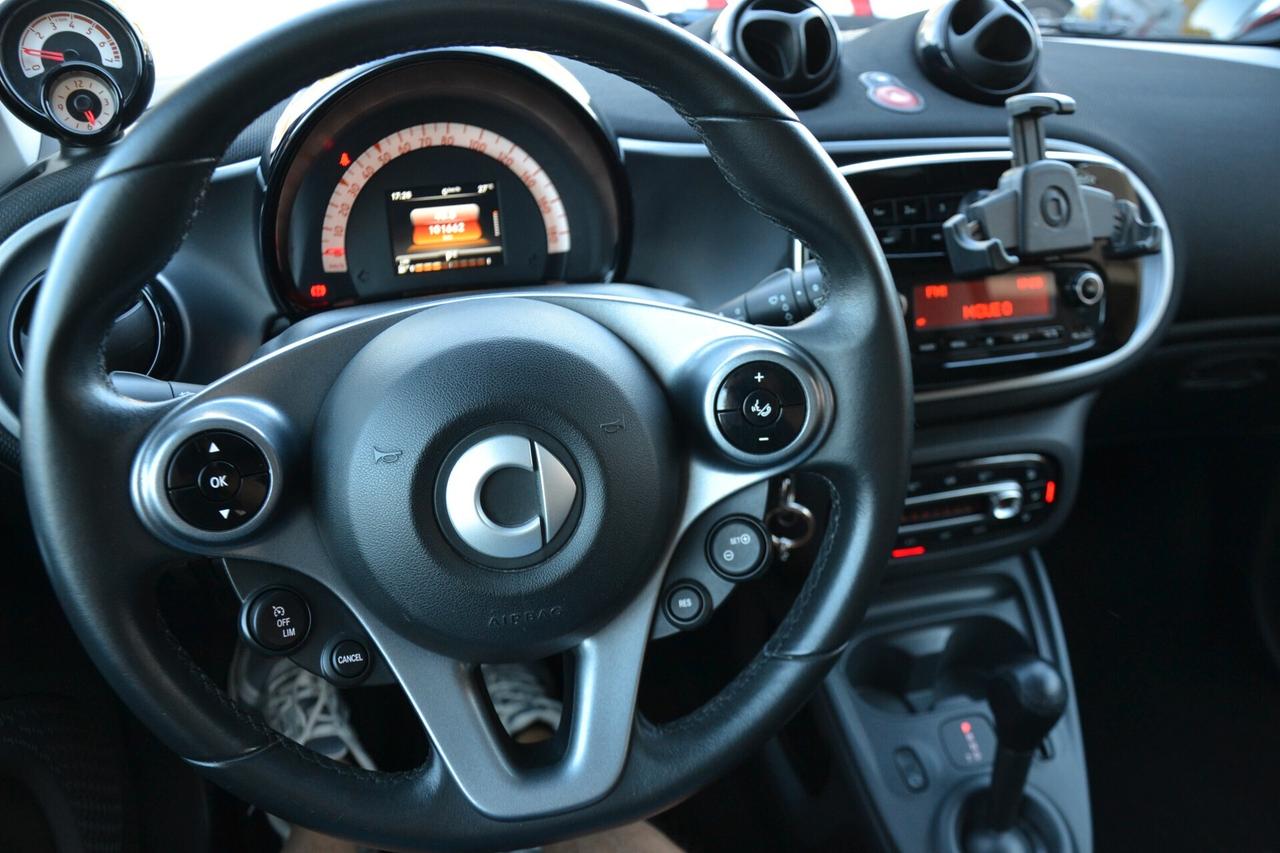 Smart ForTwo 1.0 71CV PASSION AUTOMATICA ***PREZZO REALE****