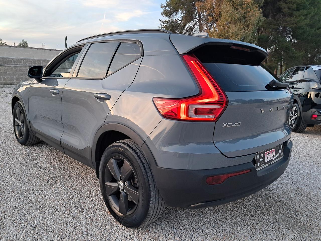 Volvo XC40-2.0-150CV*CAM*LED*NAVI