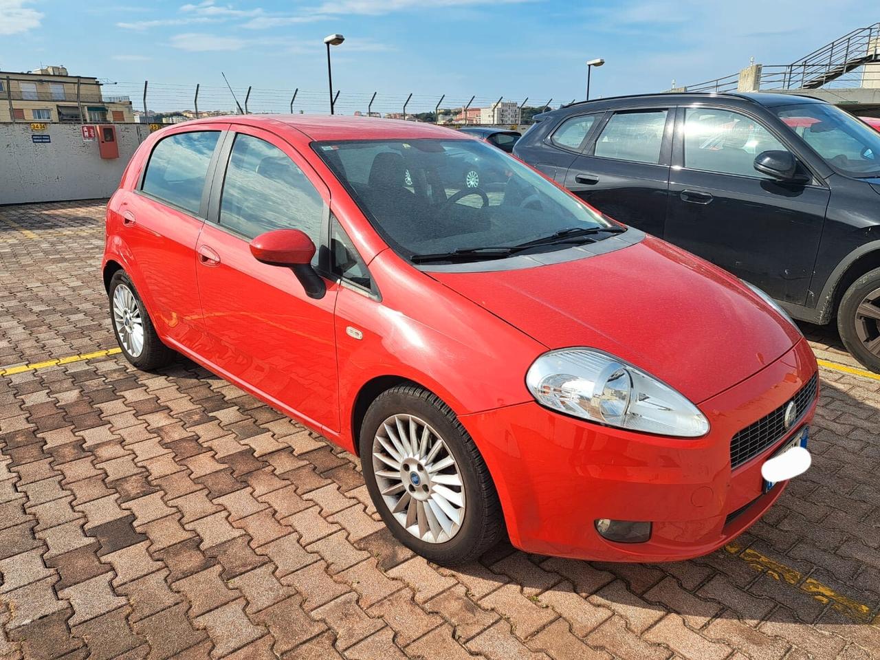 Fiat Grande Punto 1.4 Benz 120CV - Garanzia 12 Mesi
