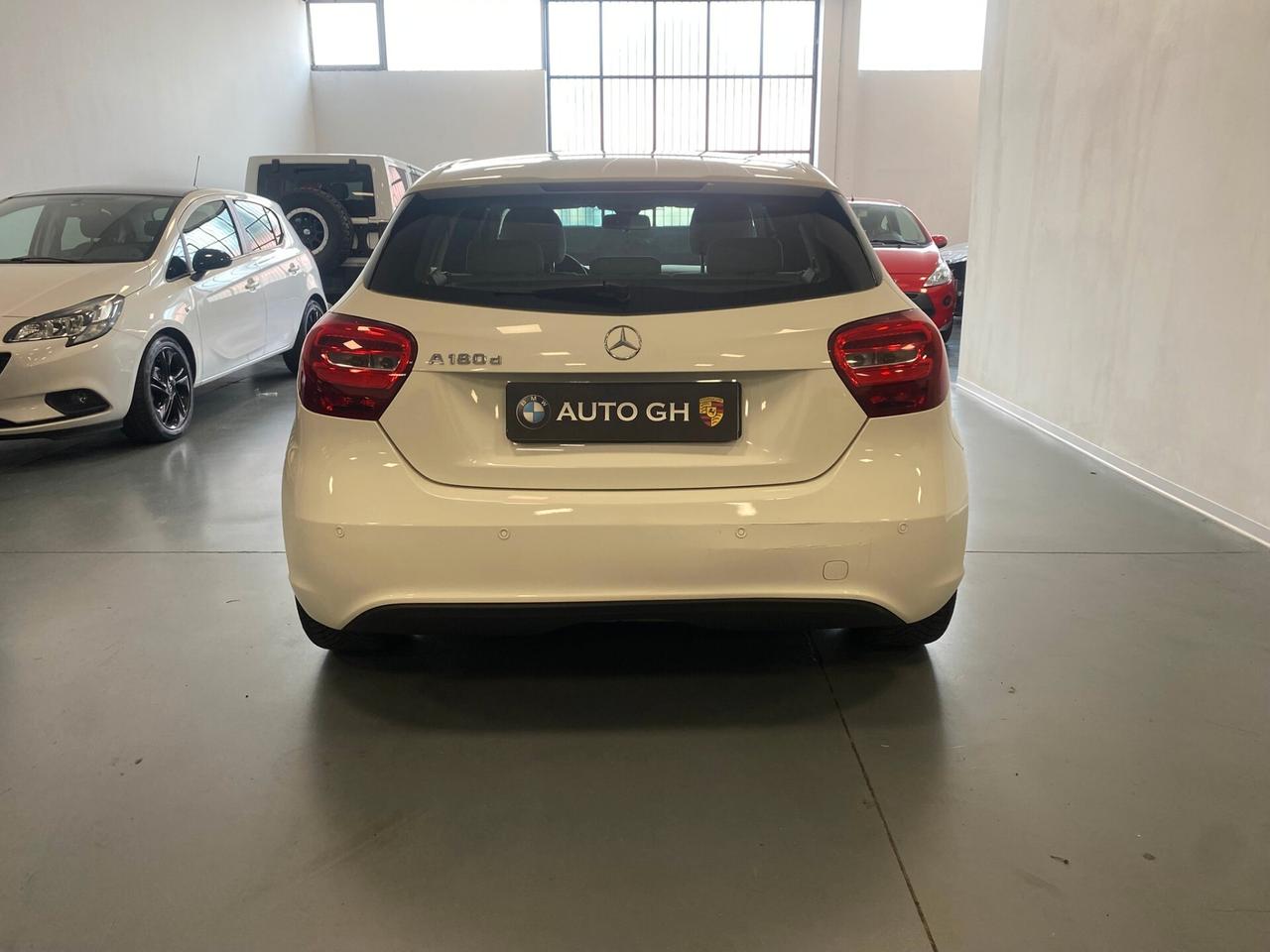 Mercedes-benz A 180 d Premium