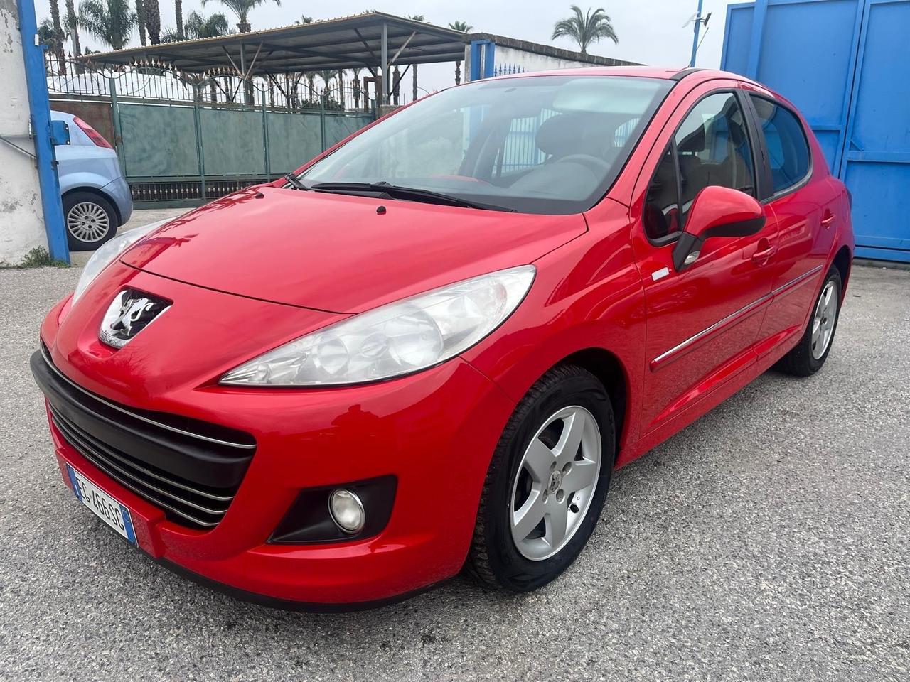 Peugeot 207 5P-1.4 hdi/68 cv -“ millesim 200” -2011