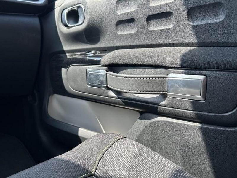 Citroën C3 PureTech 83 S&S Shine PARI AL NUOVO