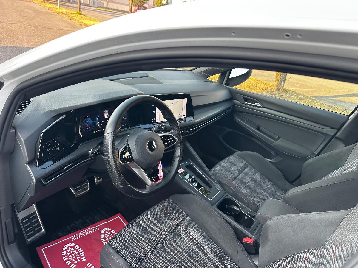VOLKSWAGEN - Golf - 2.0 TSI GTI DSG SPORT