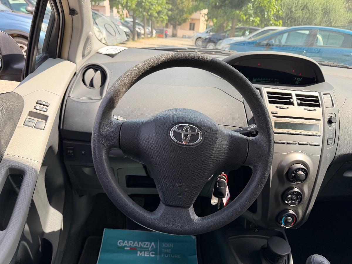 TOYOTA - Yaris 1.0 Now 5p my10