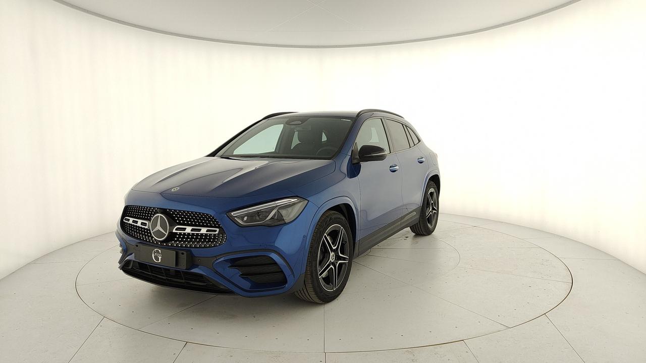 Mercedes-Benz GLA 180 d Automatic