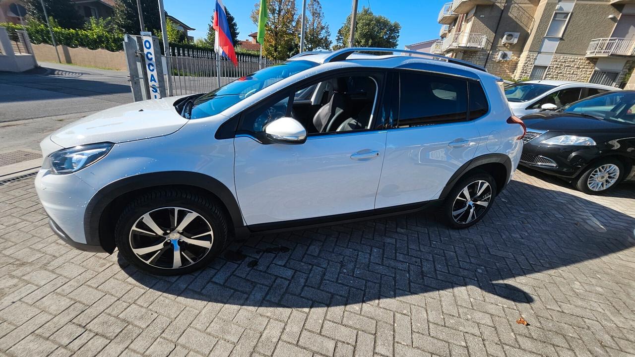 Peugeot 2008 BlueHDi 120 S&S Crossway