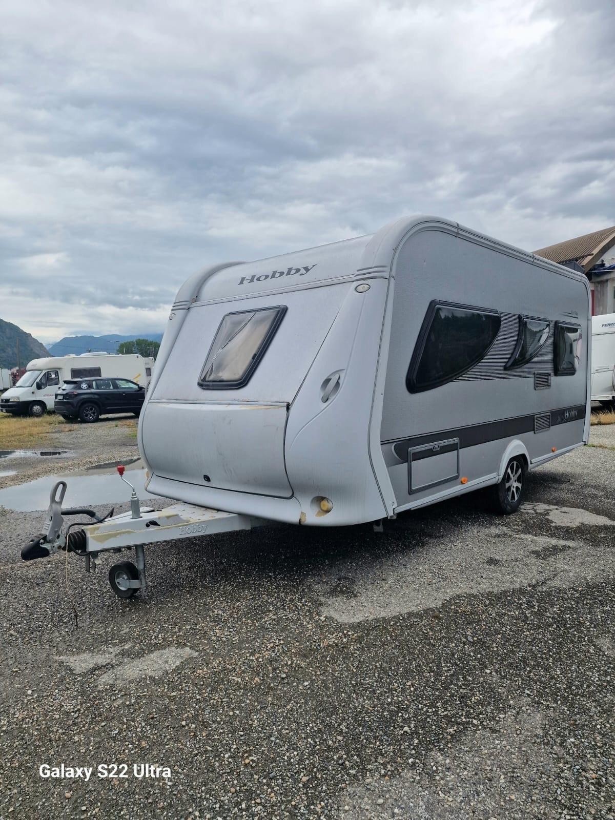 Hobby la Vita Caravan del 2010 in saldo 695