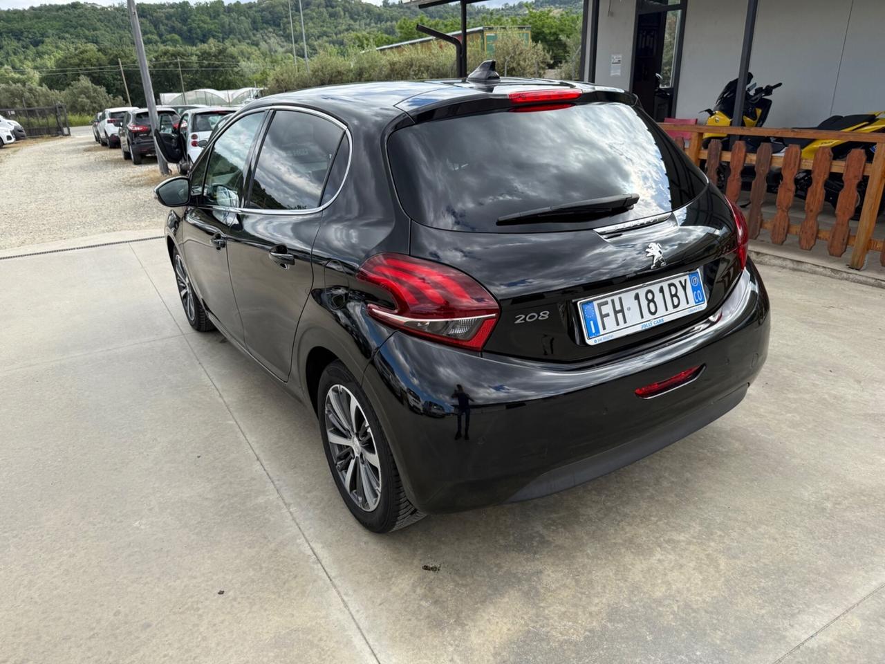 Peugeot 208 BlueHDi 75 5 porte Allure