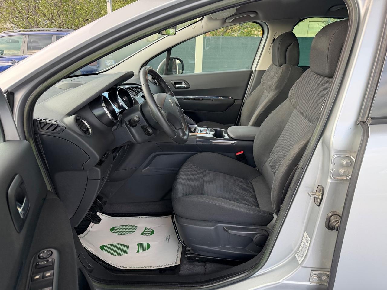 Peugeot 3008 1.6 HDi 112CV Allure