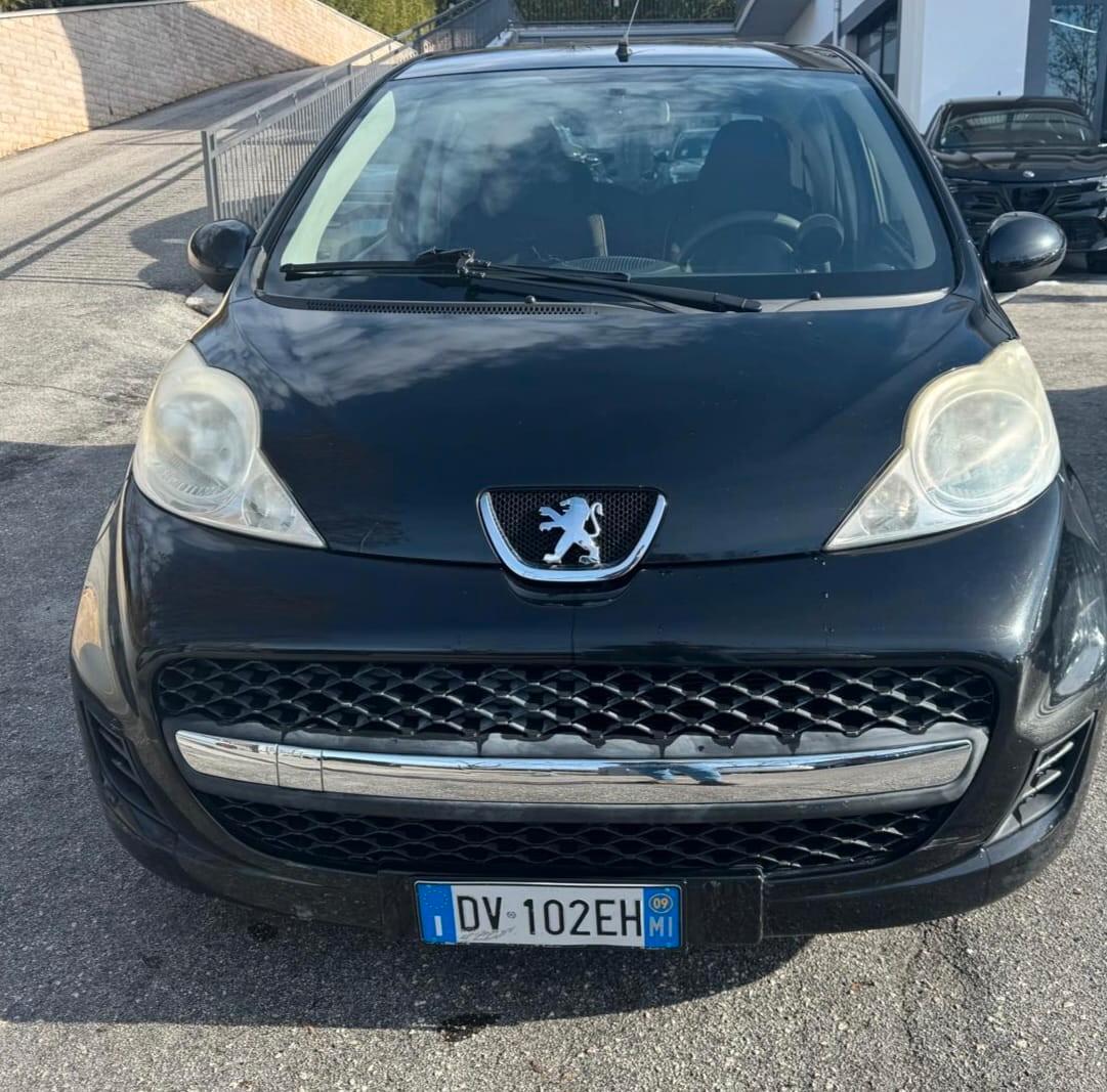 Peugeot 107 1.0 68CV 3p. Plaisir