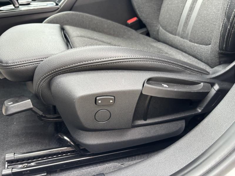 BMW 118 i Advantage 140cv auto FULL LED-NAVI-18"