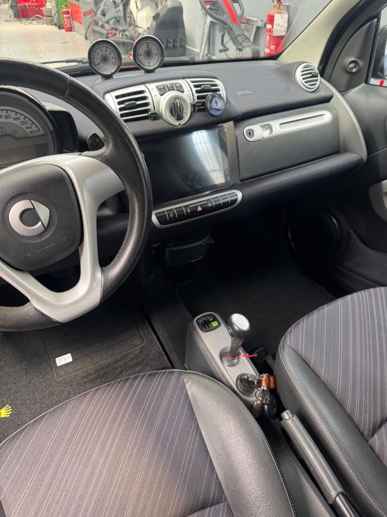 Smart 451 MHD 71cv 52kw euro 5/b ideale x neo patentati