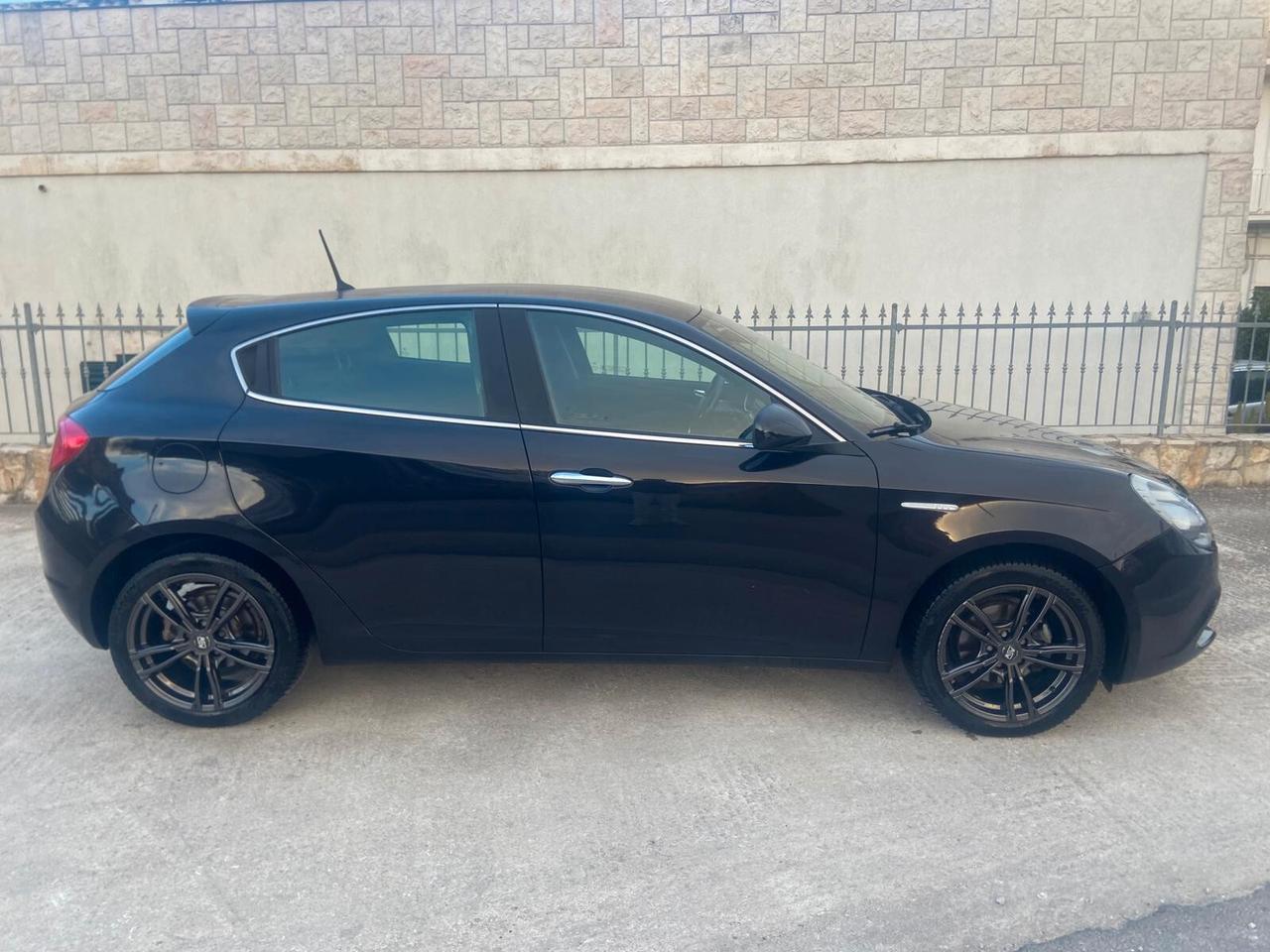 Alfa Romeo Giulietta 1.6 JTDm-2 105 CV Exclusive