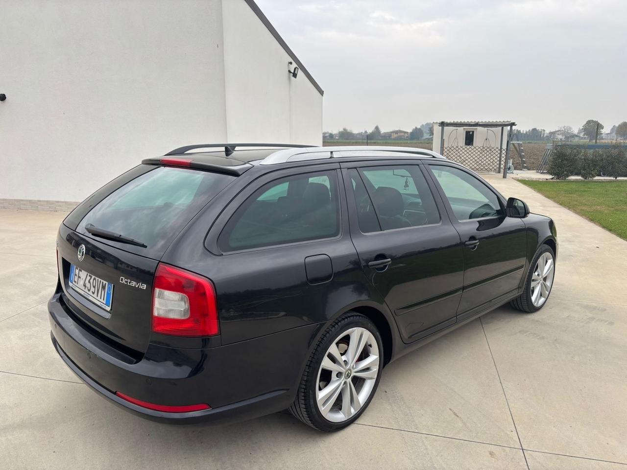 Skoda Octavia 2.0 TDI CR F.AP. DSG Wagon RS