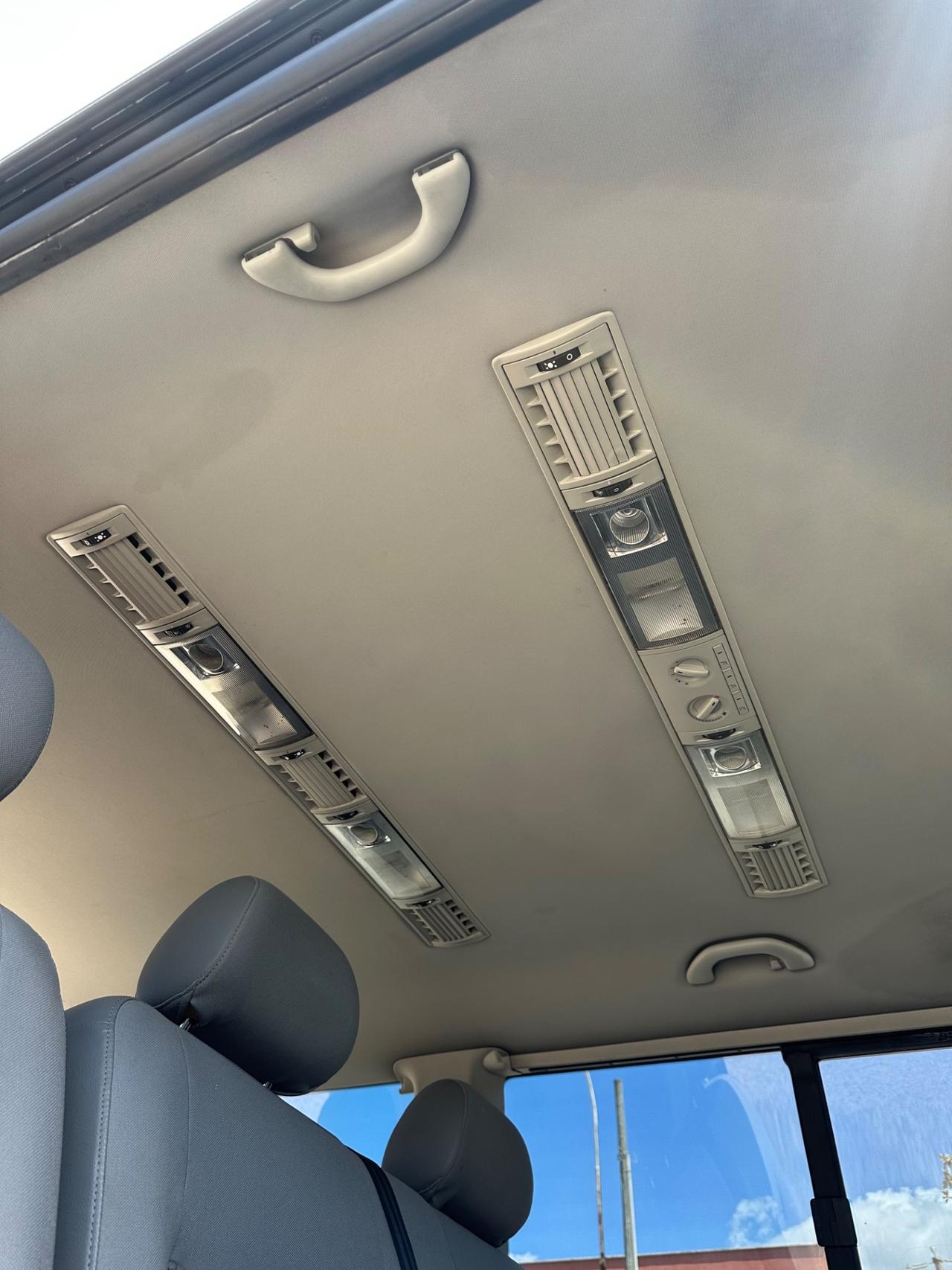 Volkswagen T5 Caravelle 2.5 TDI 8 posti