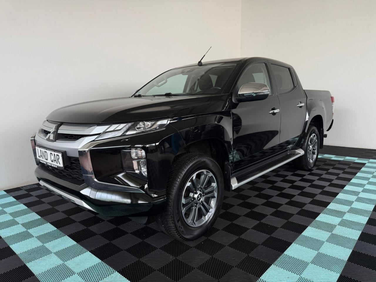 Mitsubishi L200 150CV 2.3 D INTENSE Double Cab 4x4 aut