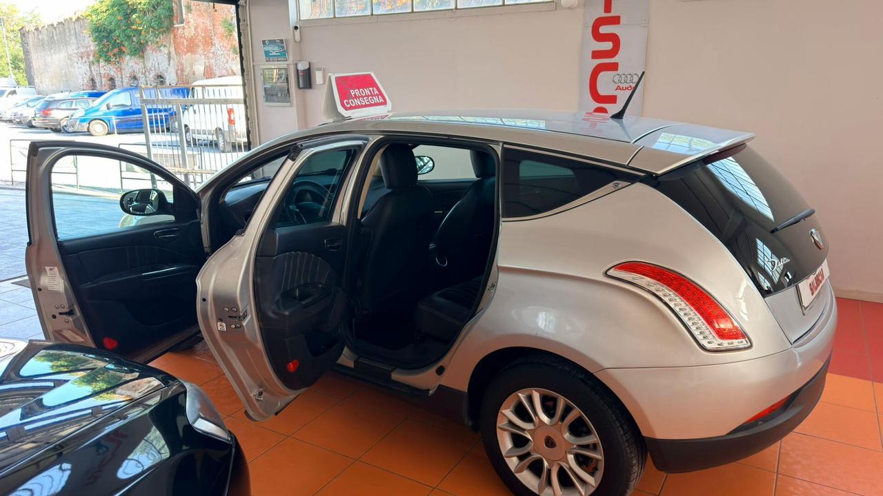 Lancia Delta 1.6 MJT DPF Argento