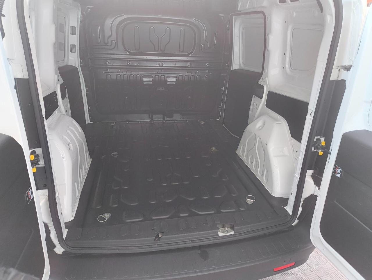 Fiat Doblò 1.6 Multijet Pc-Tn iva esposta