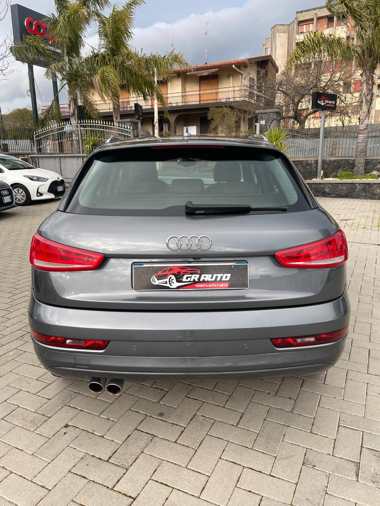 Audi Q3 2.0 TDI 120 CV Full Optional