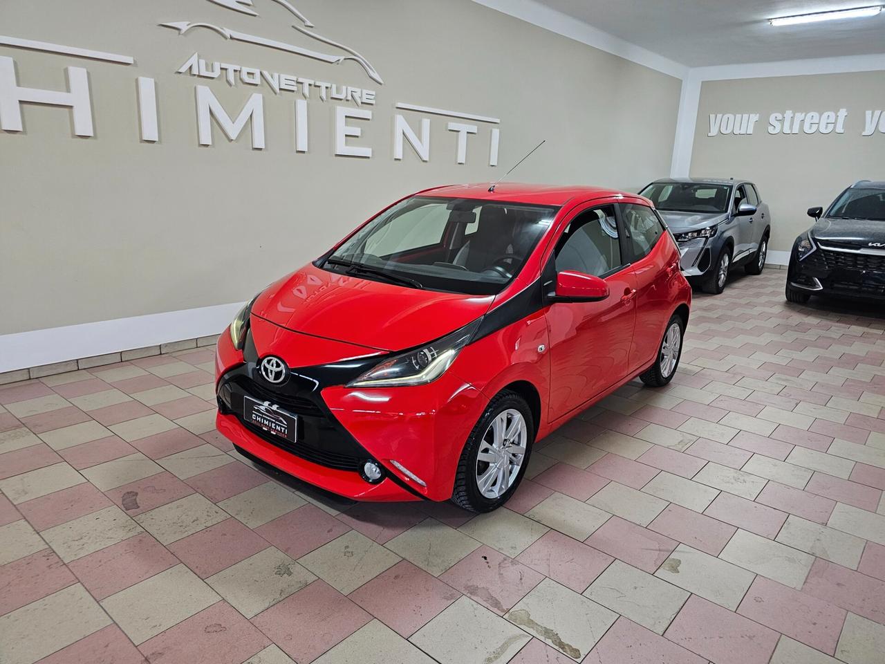 Toyota Aygo 1.0 VVT-i 69 CV 5 porte x-cool