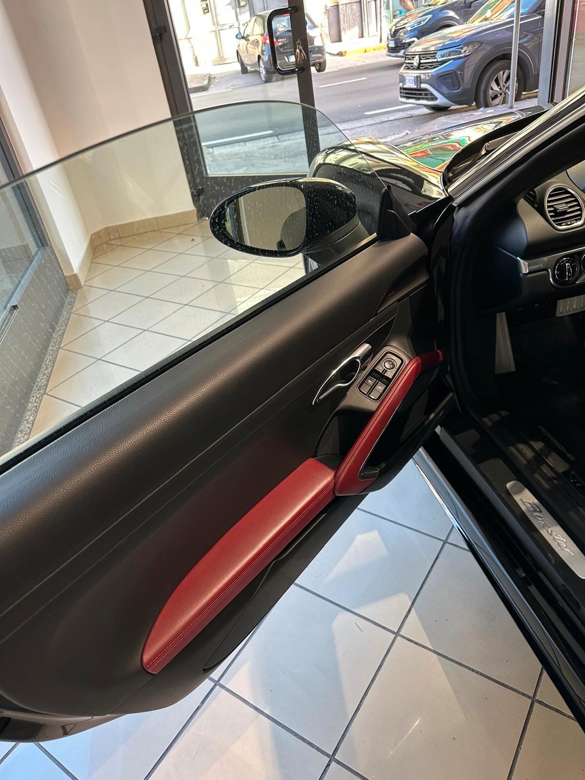 Porsche Boxster 718 IV 2016 718 2.0 300cv pdk