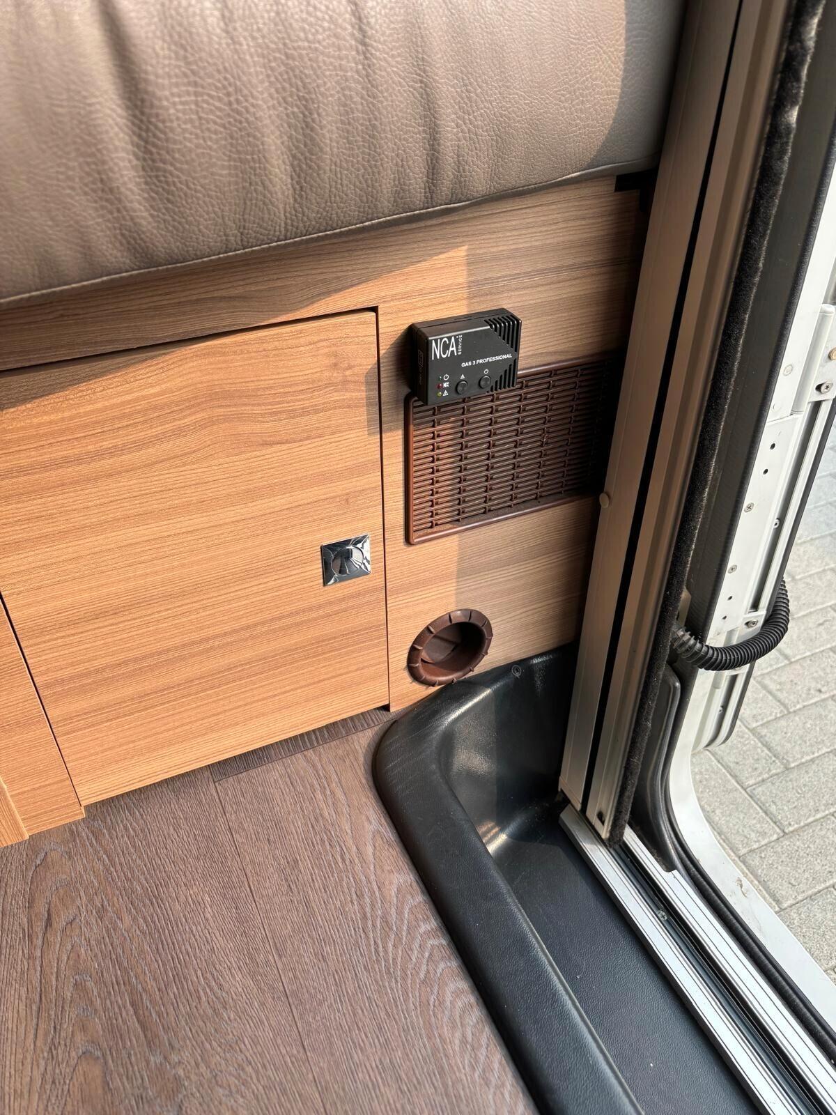 Adria CORAL XL 670 SP PLUS camper