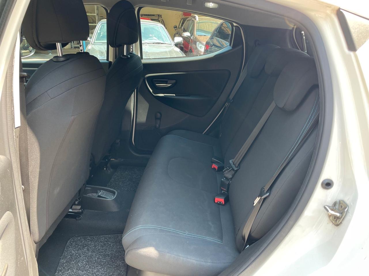 Lancia Ypsilon 1.2 69 CV 5 porte UNICO PROPRIETARIO!!!