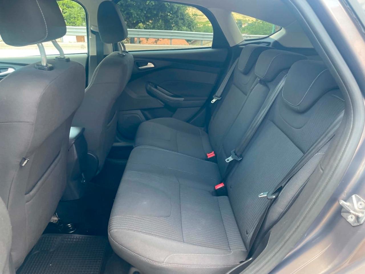 Ford Focus 1.6 120 CV GPL Titanium
