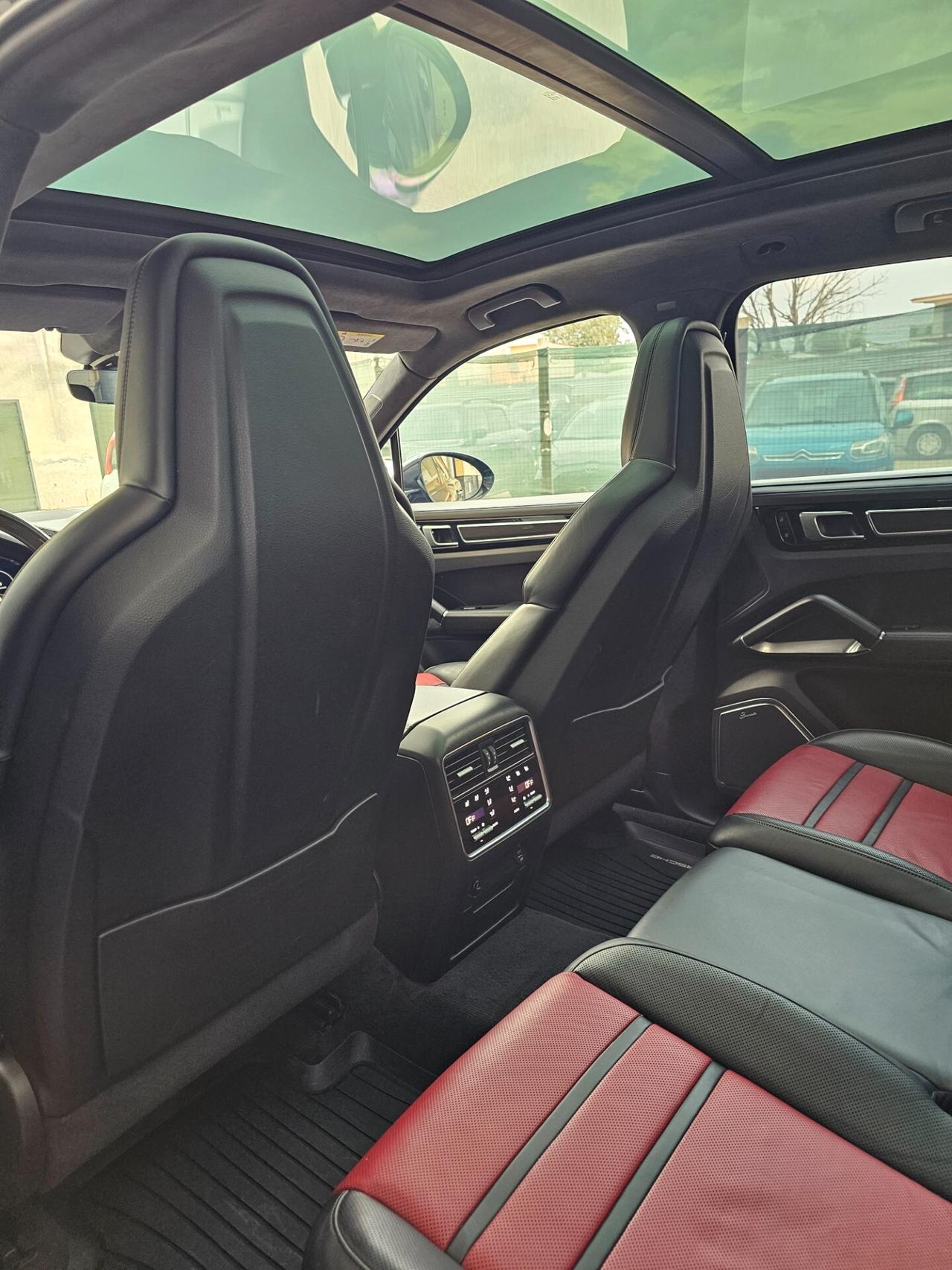 Porsche Cayenne 4.0 V8 Turbo