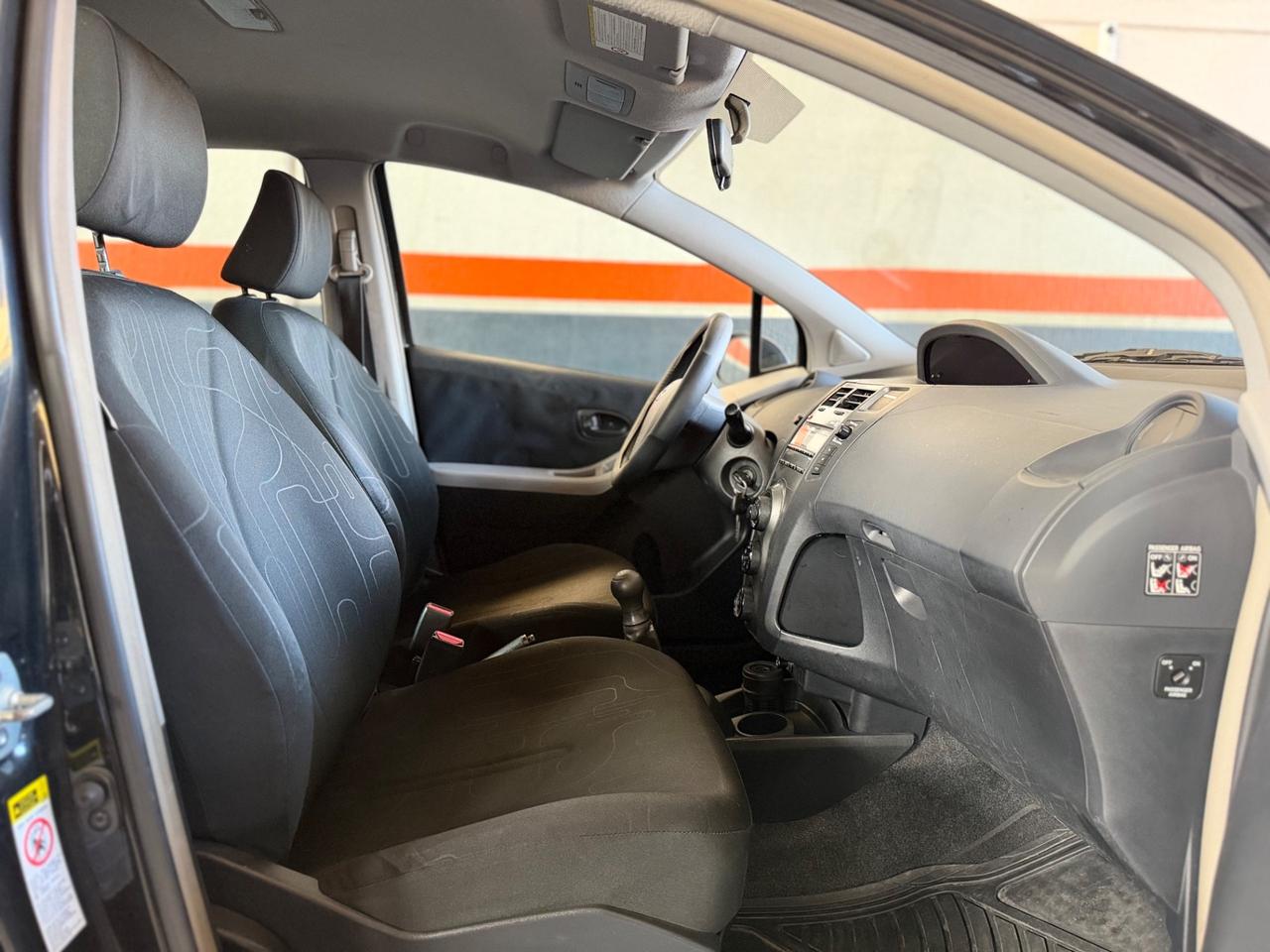 Toyota Yaris 1.0 5 porte Now NEOPATENTATI