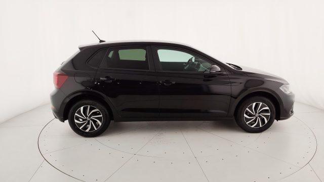 VOLKSWAGEN Polo 1.0 Young